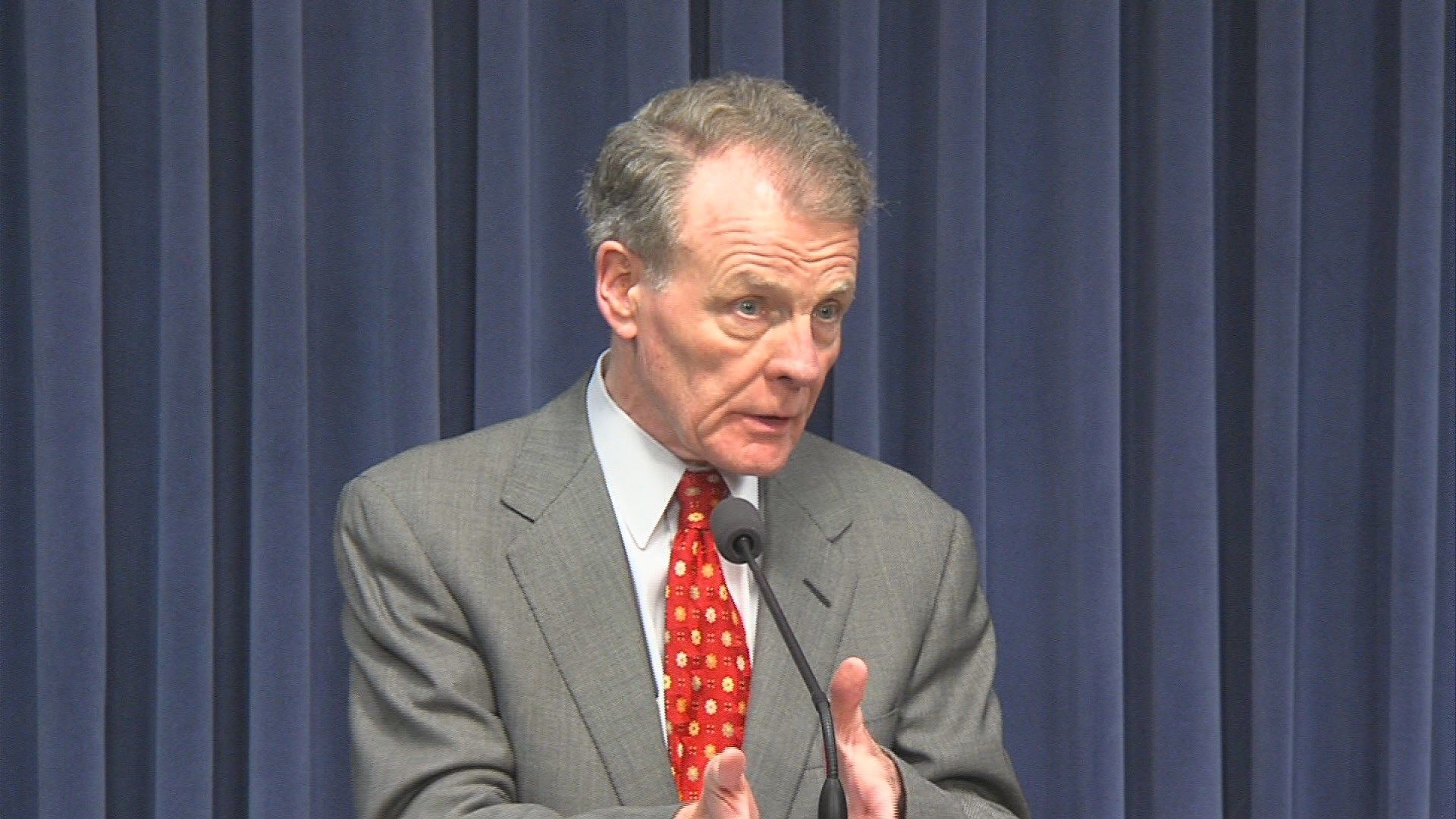 Madigan fires long-time aide over sexual harassment claim